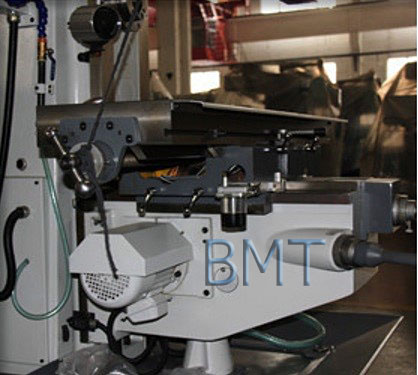 XW6032В широкоуниверсальный фрезерный станок